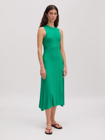 zaļš EDITED Kleita 'Talia': no priekšpuses