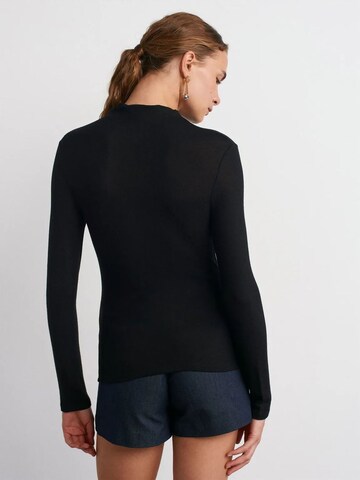 Dilvin Shirt in Black