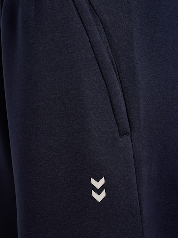Hummel Loosefit Sporthose in Blau