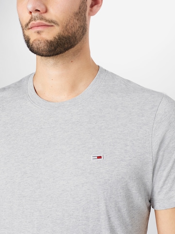 Coupe regular T-Shirt Tommy Jeans en gris