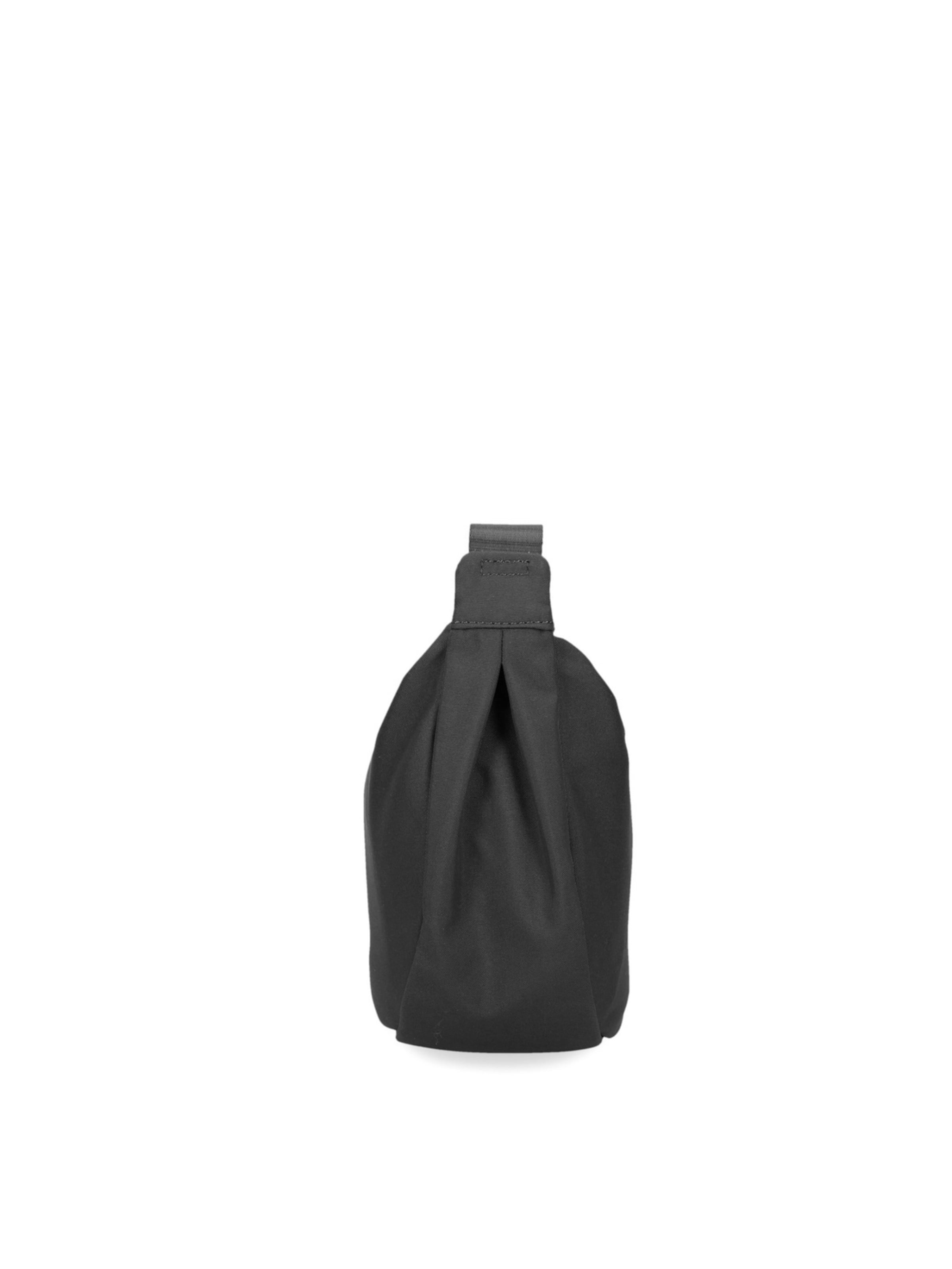 ZWEI Schoudertas 'MADEMOISELLE.M MTX70' in Zwart