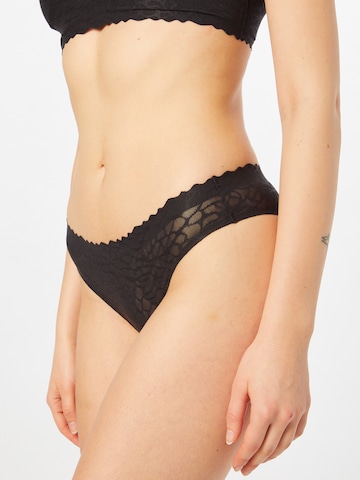 SLOGGI - Cueca 'Zero Feel Lace 2.0' em preto: frente