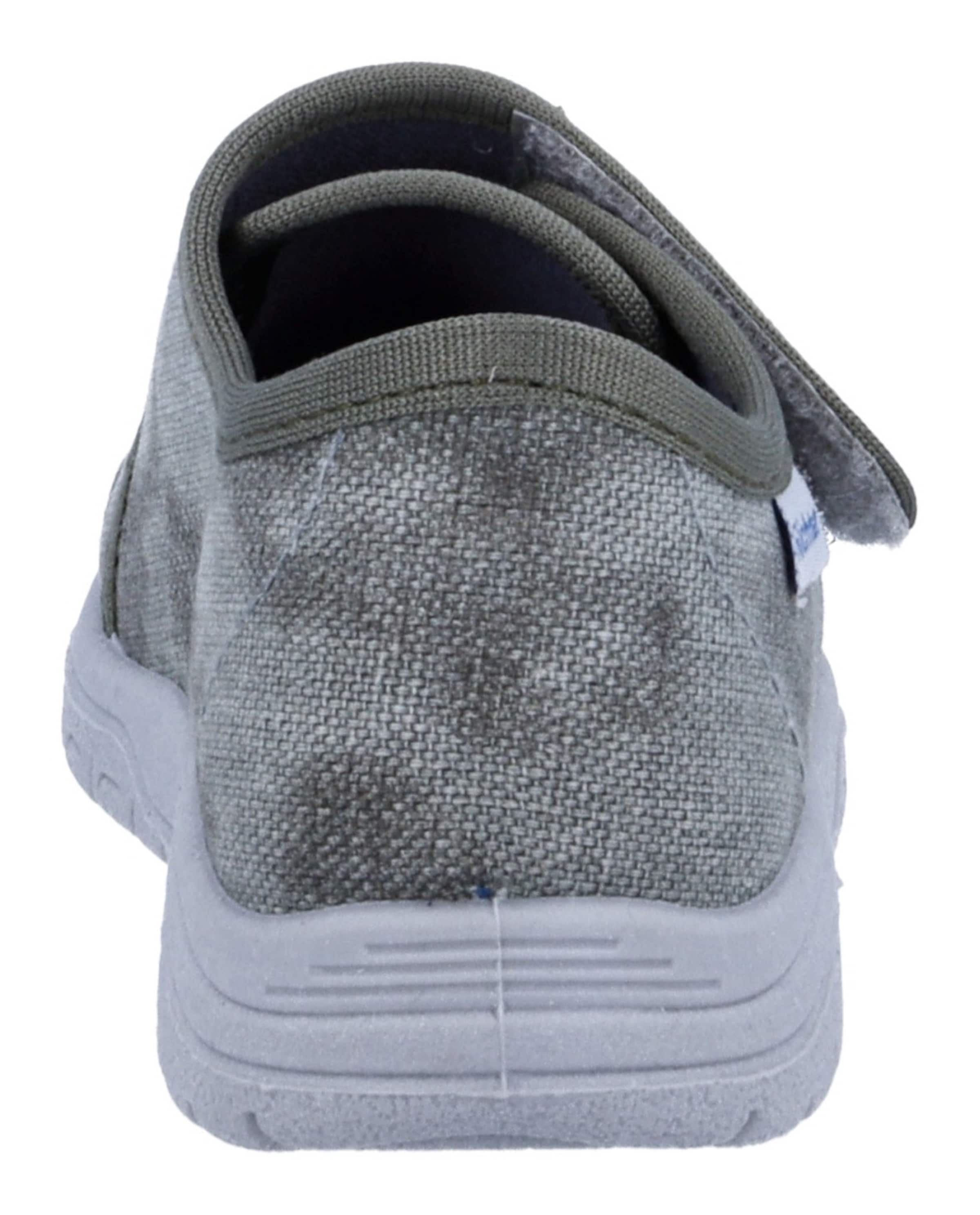 Richter Schuhe Slippers in Green