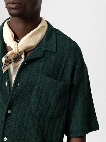 VAMOS CLO Comfort fit Button Up Shirt 'Marshall' in Green