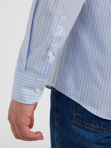 BOSS - Slim Fit Camisa 'HANK' em azul