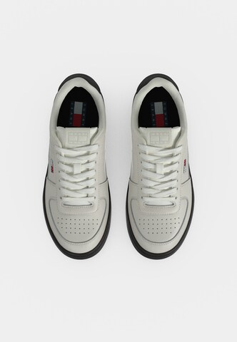 Baskets basses 'ARCHIVE '98 RETRO' Tommy Jeans en blanc