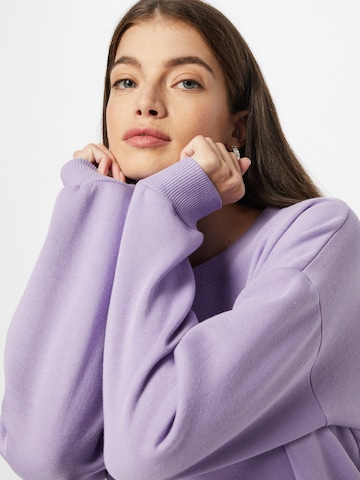 b.young Sweatshirt in Lila