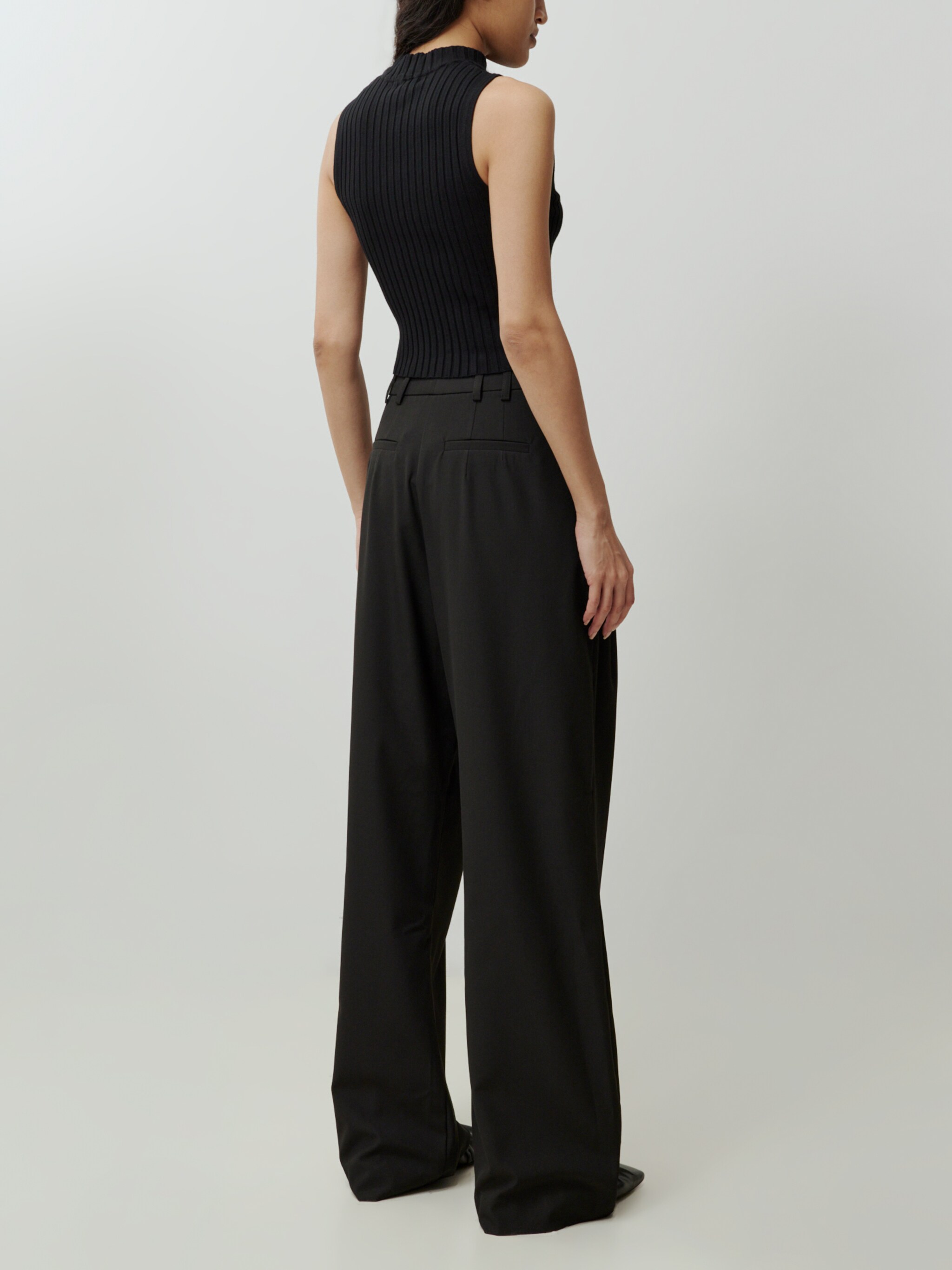 EDITED Producten Top 'Lynara' Zwart