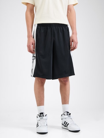 ADIDAS ORIGINALS Loosefit Nadrág 'Adilenium Season 2 Megabreak' - fekete: elől