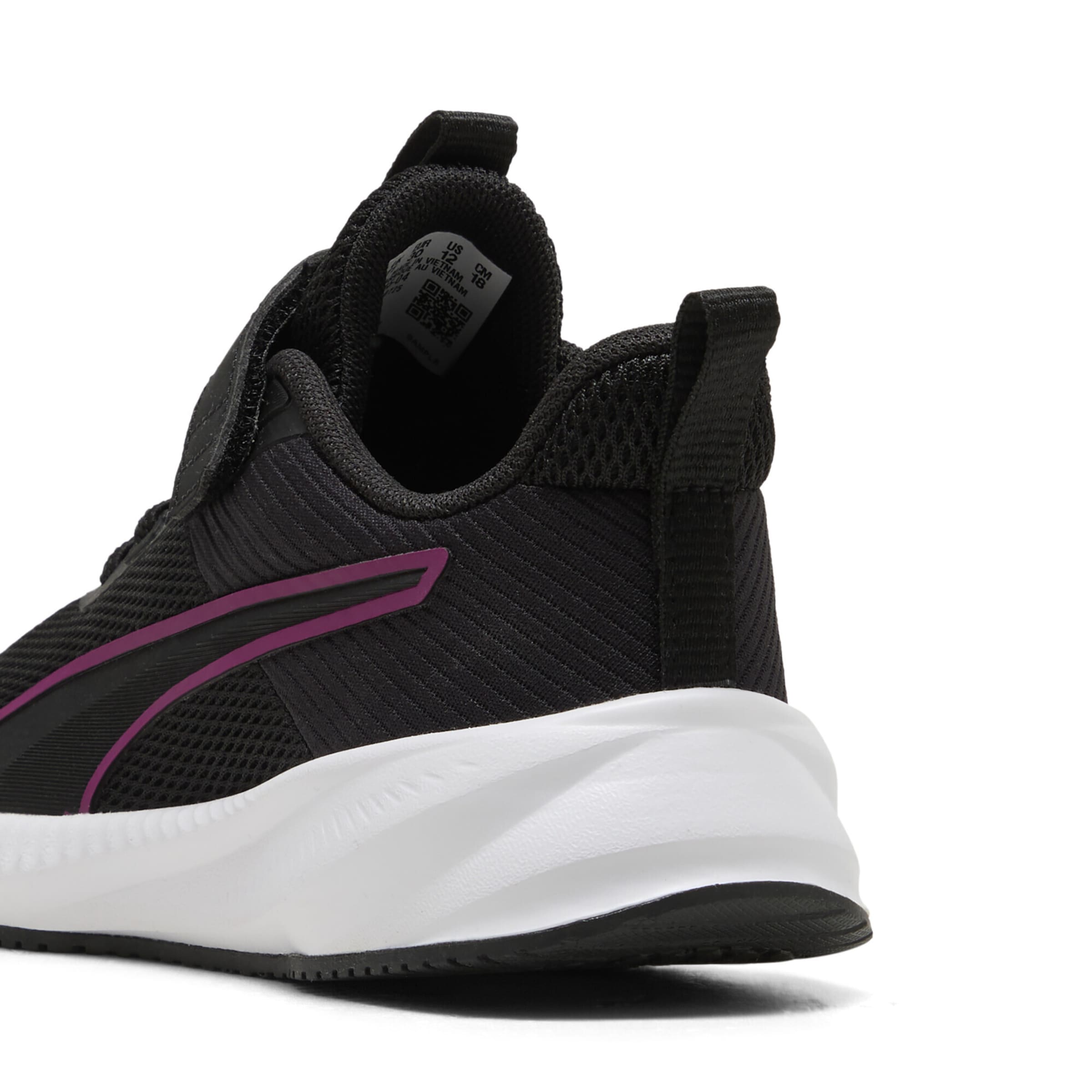 PUMA Laufschuh 'Flyer 4' in Schwarz