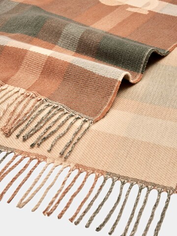 GUESS Scarf in Brown