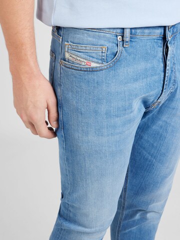 DIESEL Slimfit Jeans 'LUSTER' in Blau