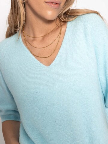 SASSYCLASSY Sweater in Blue