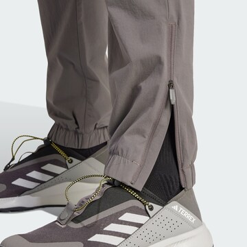 ADIDAS TERREX Tapered Outdoorhose 'Utilitas' in Grau