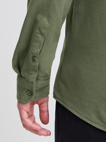 Casual Friday Kitsas lõige Triiksärk 'CFARTHUR', värv roheline