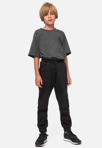 Urban Classics Tapered Nadrág - fekete