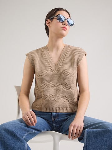 ABOUT YOU Pulóver 'Danai' - bézs: elől