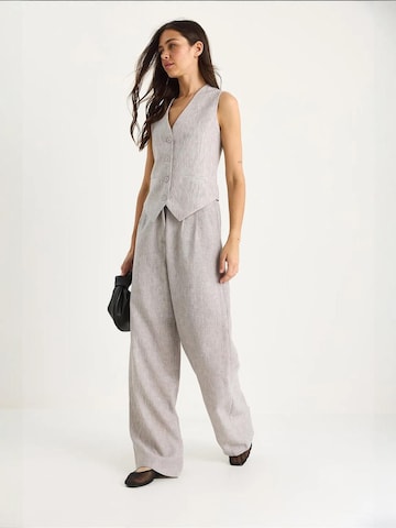 Pantalons de tailleur Bianco Lucci en gris