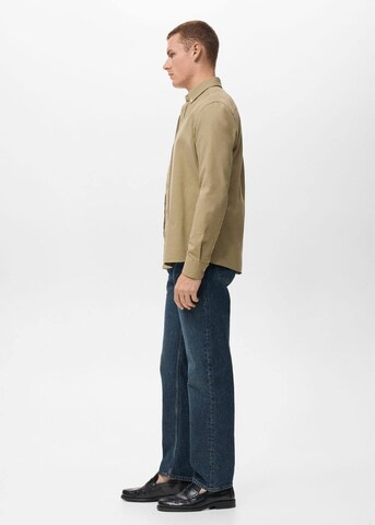 MANGO MAN Regular fit Button Up Shirt in Green