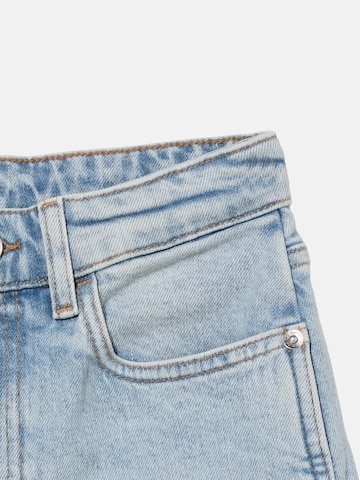 Calvin Klein Jeans Loosefit Shorts  'Andrew' in Blau