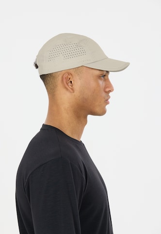 Virtus Kappe 'Gomez' in Beige