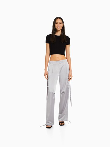 Loosefit Pantalon cargo Bershka en gris