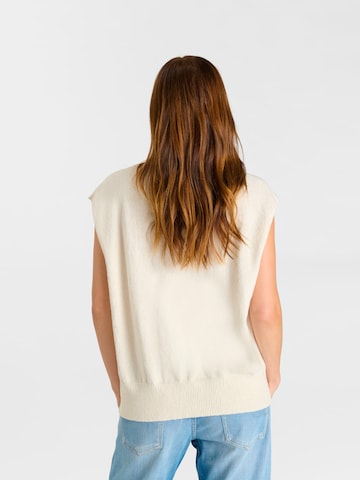 Le Temps Des Cerises Pullover 'Starky' in Weiß