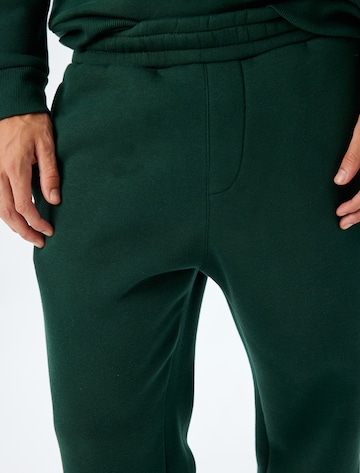 Koton Regular Broek in Groen
