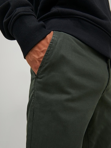 Coupe slim Pantalon chino 'Macro Fred' JACK & JONES en vert