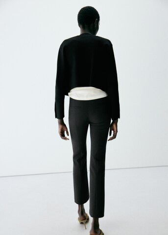 Bootcut Pantaloni 'ROME' di MANGO in nero