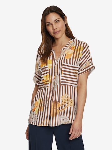 Betty Barclay Blouse in Brown: front