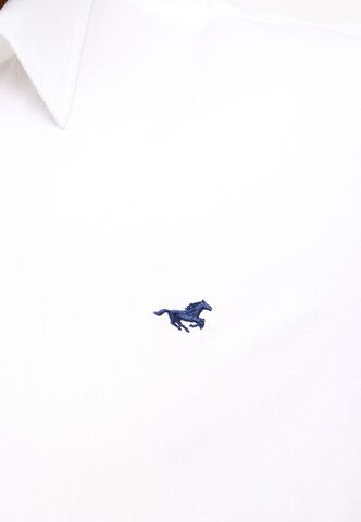 MUSTANG Regular fit Button Up Shirt in White