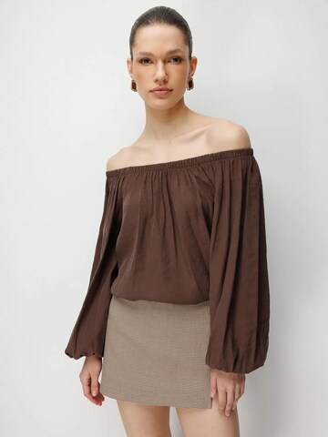 MixRay - Blusa em castanho: frente