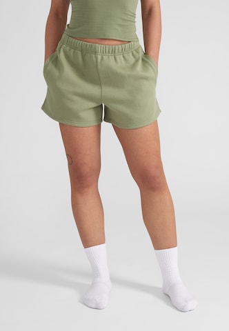 Style Republic Loosefit Broek in Groen: voorkant
