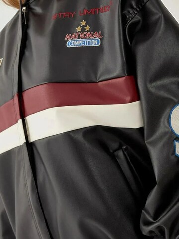 Bigdart Between-Season Jacket in Black