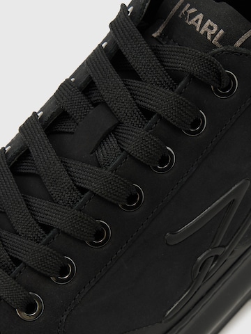 Sneaker low de la Karl Lagerfeld pe negru