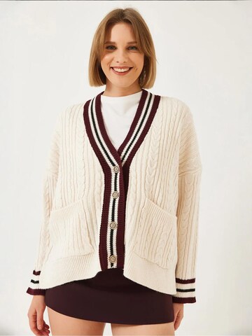 Bianco Lucci Knit Cardigan in Beige: front