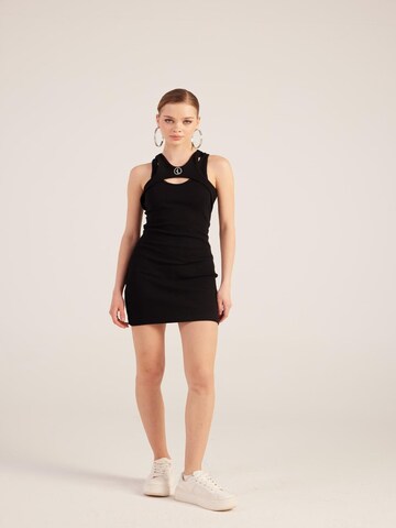 HOLLY LOLLY Kleid in Schwarz