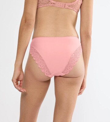 TRIUMPH Slip ' Amourette ' in Pink