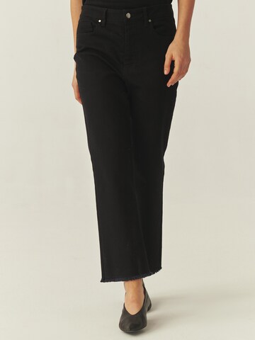 TATUUM Bootcut Jeans 'Rode' in Zwart: voorkant