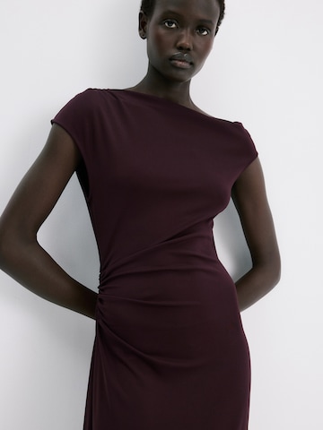 Rochie 'ARLET' de la MANGO pe roșu