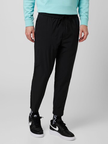 Tapered Pantaloni 'Shinobi' di BOSS in nero: frontale