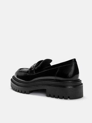 Chaussure basse Pull&Bear en noir