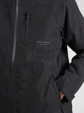 Iriedaily Between-season jacket 'Nilas' in Black