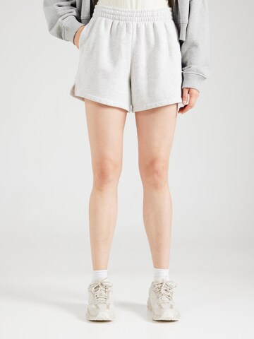 Abercrombie & Fitch Regular Shorts 'ESSENTIAL' in Grau: Vorderseite