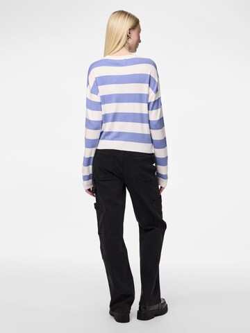 Pull-over 'Bodil' PIECES en bleu