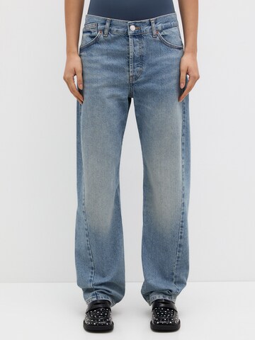 Pull&Bear Loose fit Jeans in Blue: front