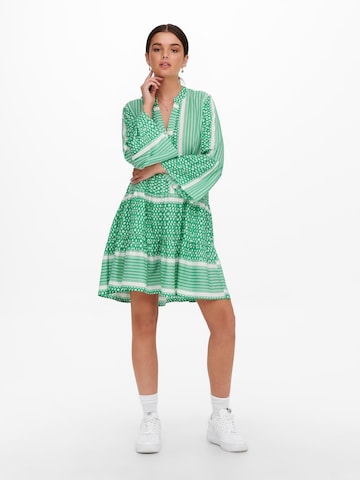 Rochie tip bluză 'ELLA' de la ONLY pe verde