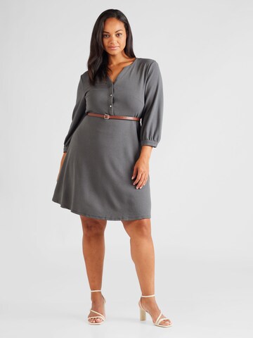 Robe 'Ilona' ABOUT YOU Curvy en vert : devant