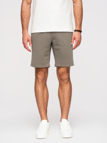 Ombre Regular Pants in Green: front